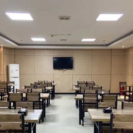 Jincheng Hotel