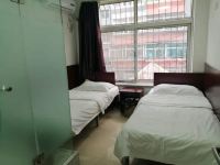 锦州鑫亿简约宾馆 - 标准双床房