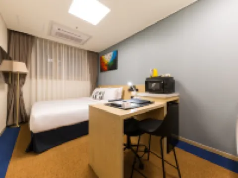 Days Hotel & Suites by Wyndham Incheon Airport Hotels in Incheon