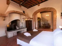 Residence Borgo San Lorenzo a Linari Hotels in Sovicille