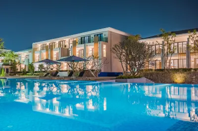 Long Island Golf & Private Resort Hotel Hotels in Дунгуань
