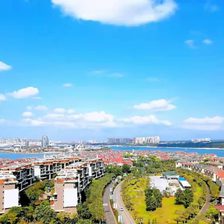 April Day Sea View Apartment