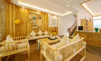 Heju Yangfan Inn (Zhaoxing Dong Village store) - Housity