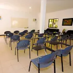 Coralview Beach Resort فنادق في مورونغ