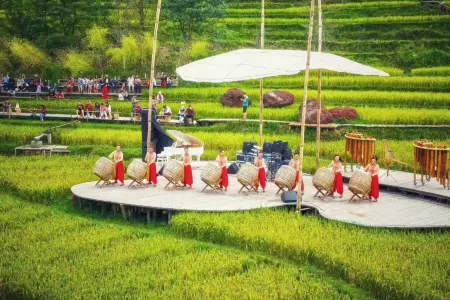 Tianmu Anqing Hot Spring Villa Отели рядом с достопримечательностью «Mayu Valley Hot Spring Town»