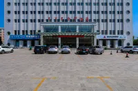 Quanning Hotel - parking