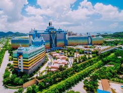 Chimelong Penguin Hotel