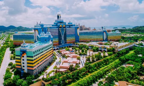 Chimelong Penguin Hotel