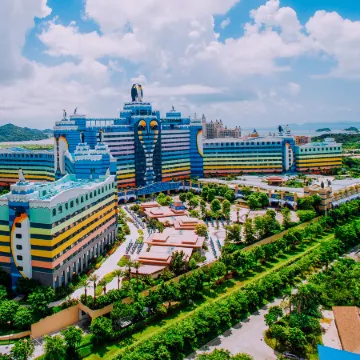 Chimelong Penguin Hotel