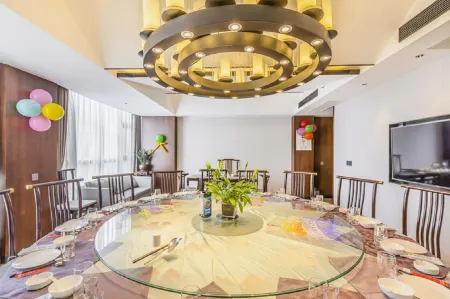 Zhongzhou Yihe Hotel