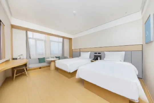 JI Hotel (Chizhou Station Qishan · Pingtian Lake Scenic Area)