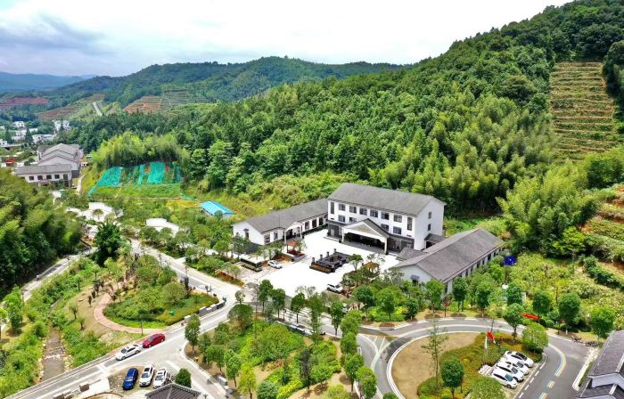 Sanbaishan Holiday Center