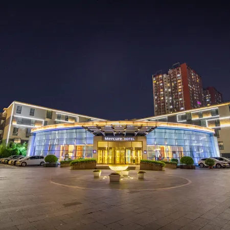 Mercure Beijing Downtown Отели рядом с достопримечательностью «Станция Sihui»