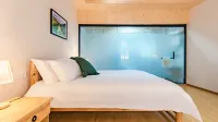 Yiliang Colorful Dreamland Homestay Hotel di Yiliang