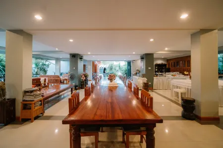 Sukhothai Garden Отели рядом с достопримечательностью «Wat Traphang Tong Lang»