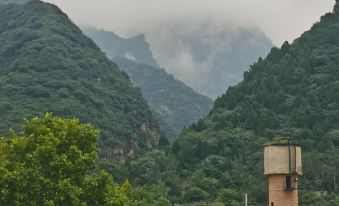 Mong Kok Meisu (Huashan Scenic Area Ticket Office)