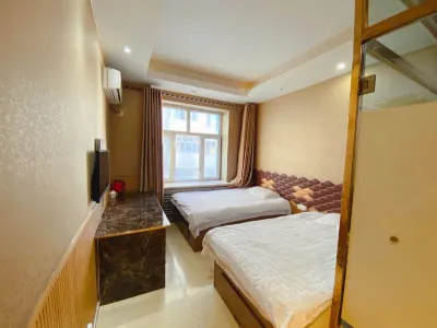 富裕家成ホテル Fuyu Branch， Heilongjiang Radio & Television University周辺のホテル