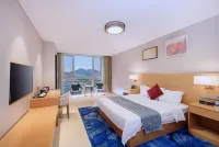 Qingdao Hualan Hotel Hotel in zona Xijiushui