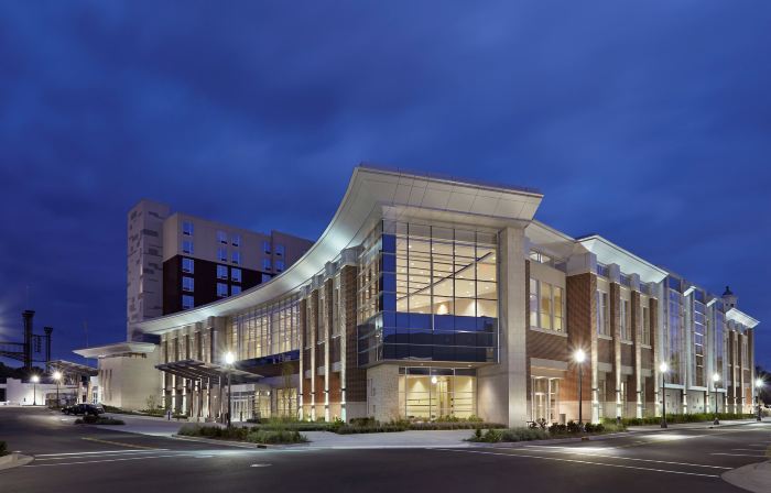 DoubleTree by Hilton Lawrenceburg