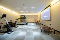Xinzhi Hotel (Baotou Railway Station Financial Plaza Branch) - Gym