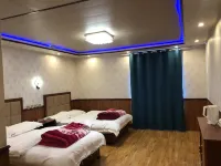 Pengcuoji Homestay Hotels in Leng Ga Cuo/ Zi Mei Ya Kou