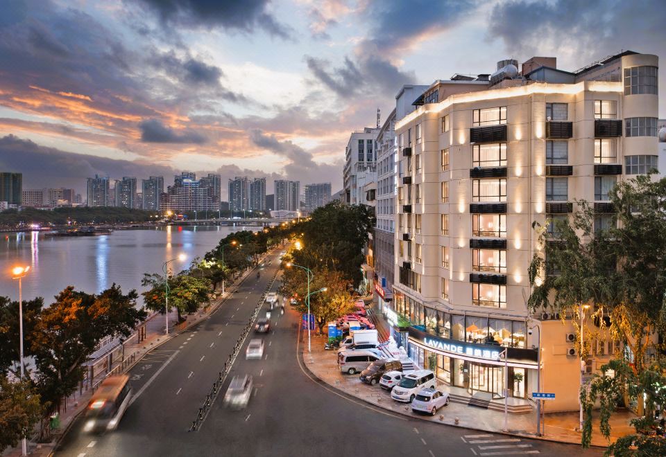 Lavande Hotel Sanya Hexi Road duty-free Shopping Park store - Housity
