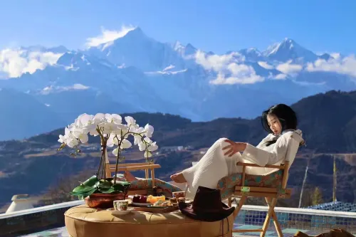 Mainri Snow Mountain Hotel