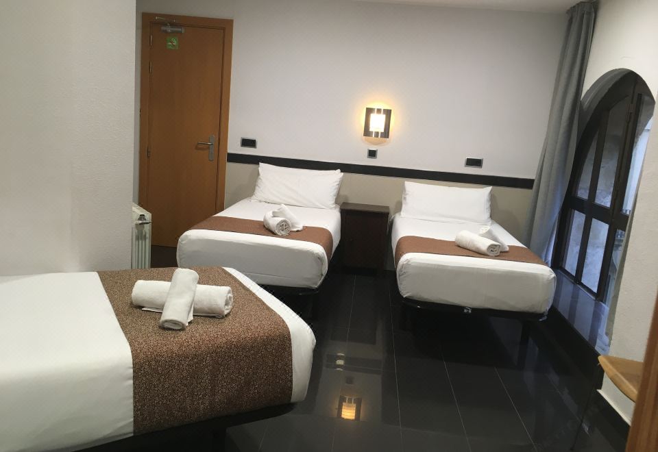 호스탈 레반테 바르셀로나 입구 이미지