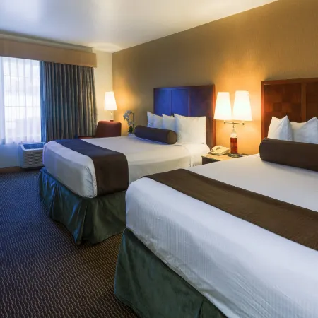Ramada by Wyndham Costa Mesa/Newport Beach