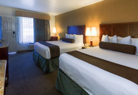 호텔 시설 비교 사진