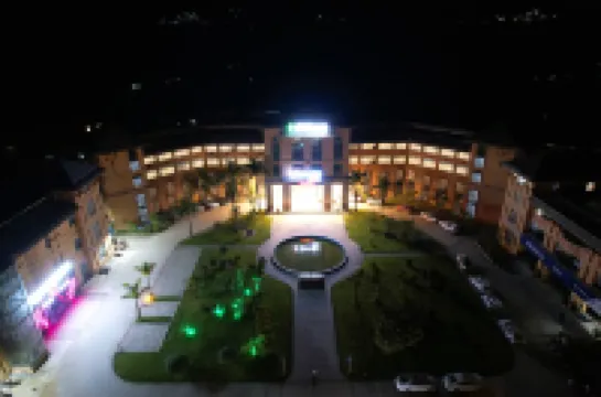 Lvchun Dongyang Grand Hotel