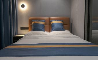 Shenzhen Kaiyun Hotel (Luohu Dongmen South Road Xiangxicun Subway Station)