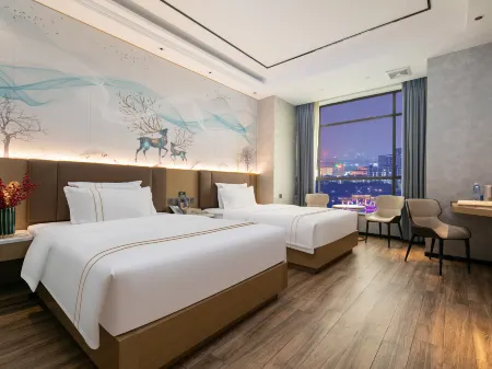 Yiman Hotel (Foshan West Railway Station Shadi Airport) Отели рядом со станцией Foshan West Railway Station