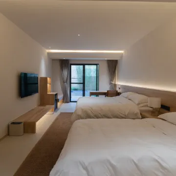 YinLan Hotel