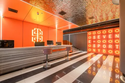 瑟文電競酒店（焦作摩登街高鐵站店） 鄰近中國非物質文化遺產當陽峪絞胎瓷博物館的酒店