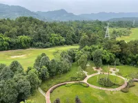 Four Points by Sheraton Chengdu, Pujiang Resort - Mountain view