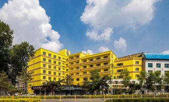 7 Days Hotel Changchun Security Airport bus station Vientiane city hotel - Housity