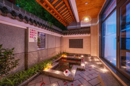 Orange Hotel (Emeishan Wenquan)
