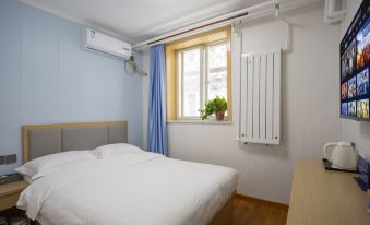 Huating Hotel (Beijing Shijingshan Gucheng Subway Station)