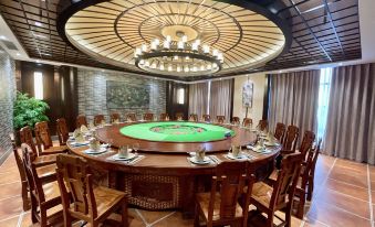 Foshan Jinxiu Xiangjiang Hotel (Shishan Branch)