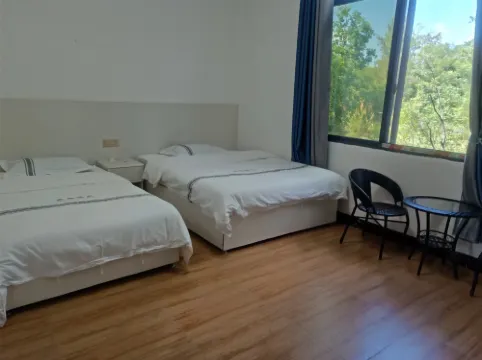 Xingzuo Wenquan Homestay