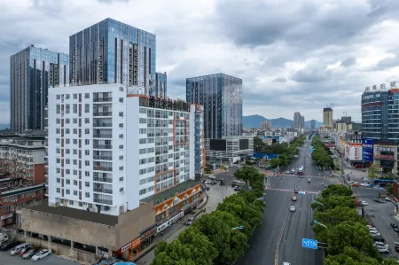 Kath Hotel (Guilin North High-speed Railway Station Wanda)