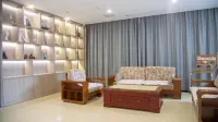 GreenTree Inn AnHui AnQing TongCheng South ShengTang Road ShengTang International Business Hotel