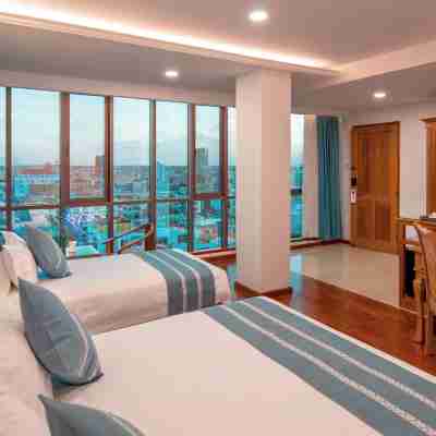 Dragon Phoenix Hotel Rooms