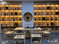 Peninsula Selected Homestay (Gushi Zhongshan Avenue)