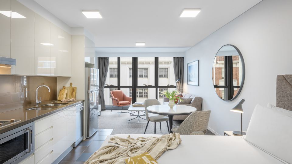 Meriton Suites Adelaide Street