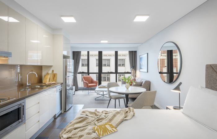 Meriton Suites Adelaide Street