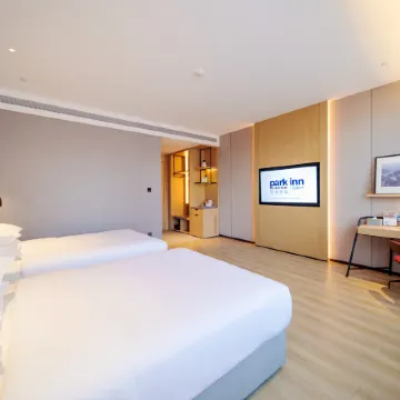 Park inn hotel Jilin People's Square Beishan Park