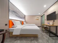 Yunbo Light House Hotel (Quanzhou Jinjiang Wudian City Airport)
