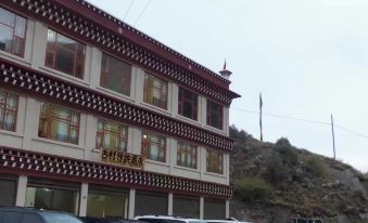 Genie Ancient Village Traditional Hotel